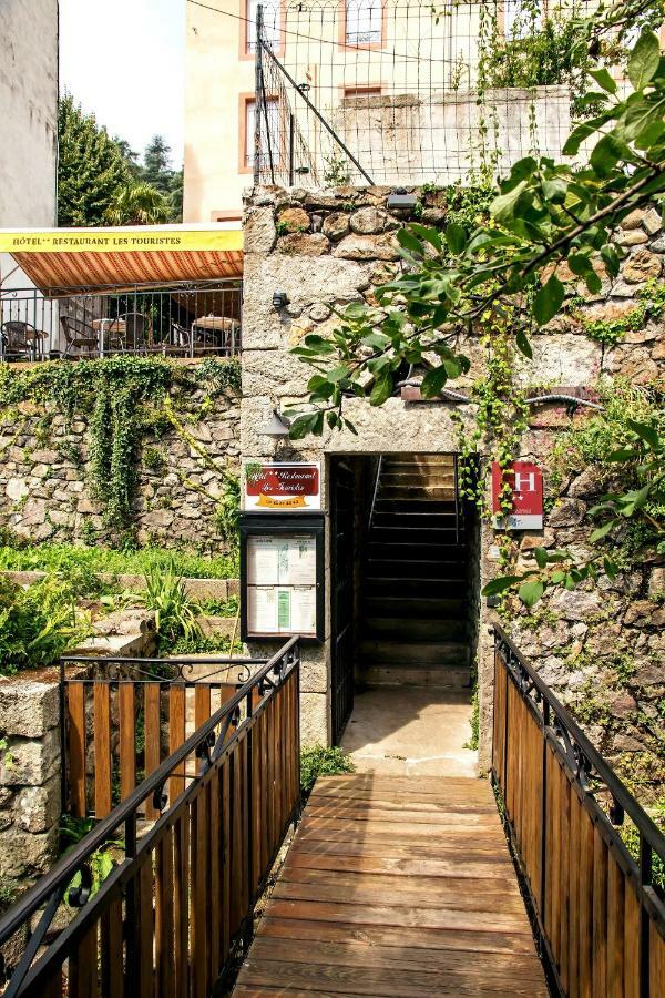 Hotel Restaurant Les Touristes فال لي با المظهر الخارجي الصورة